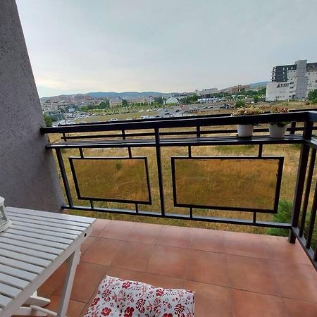 Apartment 13C Приштина Екстер'єр фото