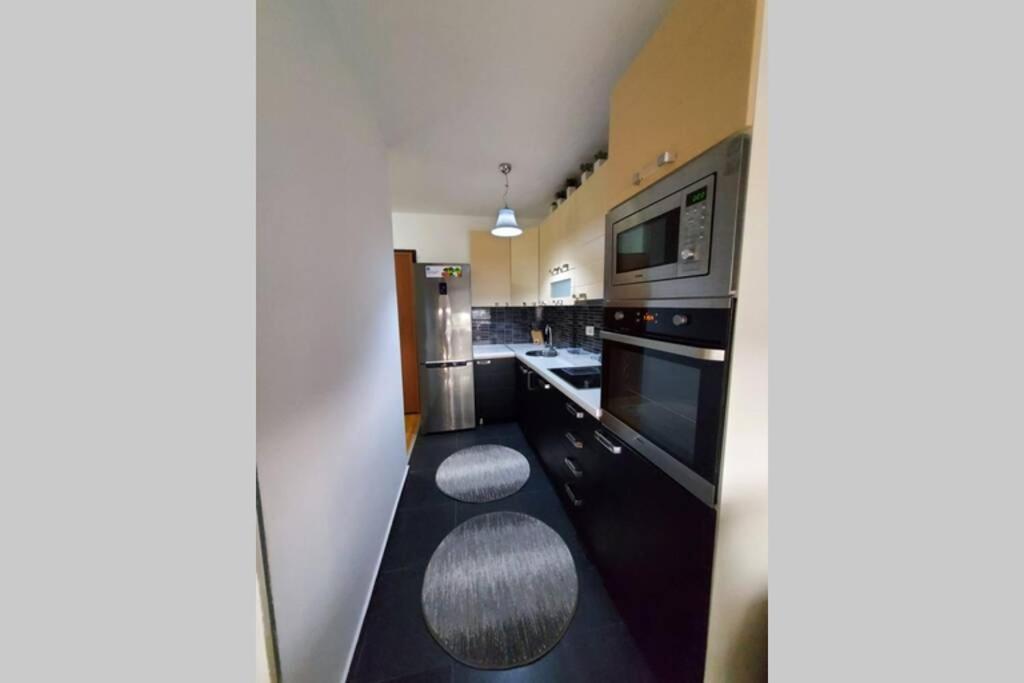 Apartment 13C Приштина Екстер'єр фото